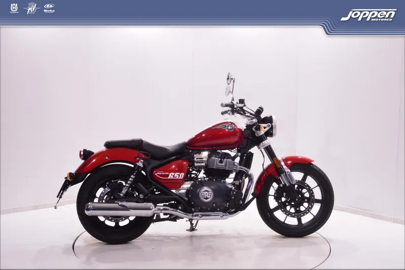 Royal Enfield Super Meteor 650 (2023)