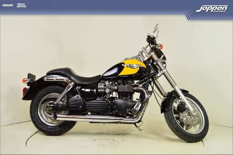 Triumph Speedmaster (2004)