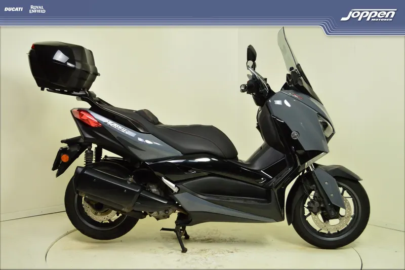 Yamaha X-MAX 300 (2021)