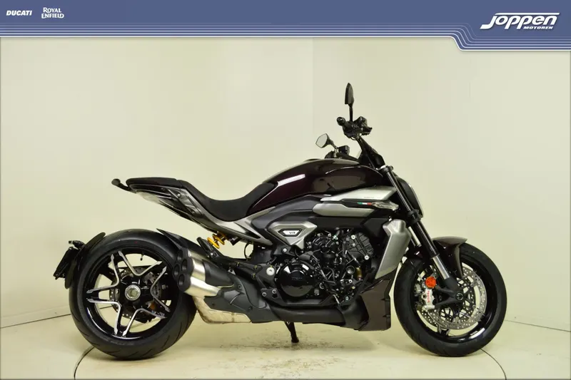 Ducati Xdiavel V4 (2025)