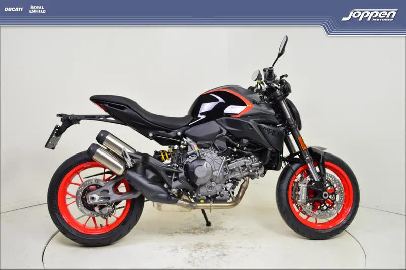 Ducati Monster V2 (2026)