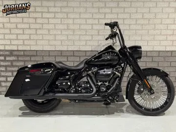 HARLEY-DAVIDSON ROADKING (2021) — foto 1