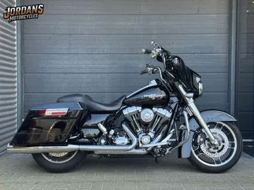 HARLEY-DAVIDSON STREET (2010) — foto 1