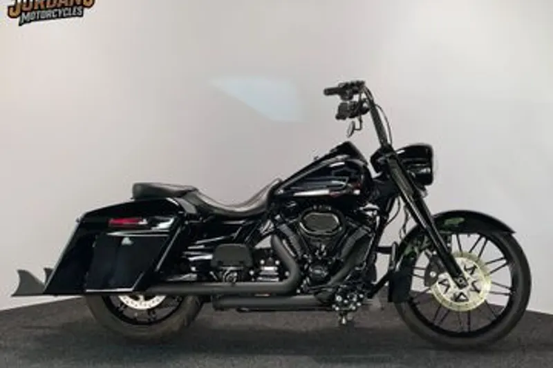 Harley-Davidson Road King (2022)