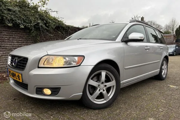 Volvo V50 (2010) — foto 1