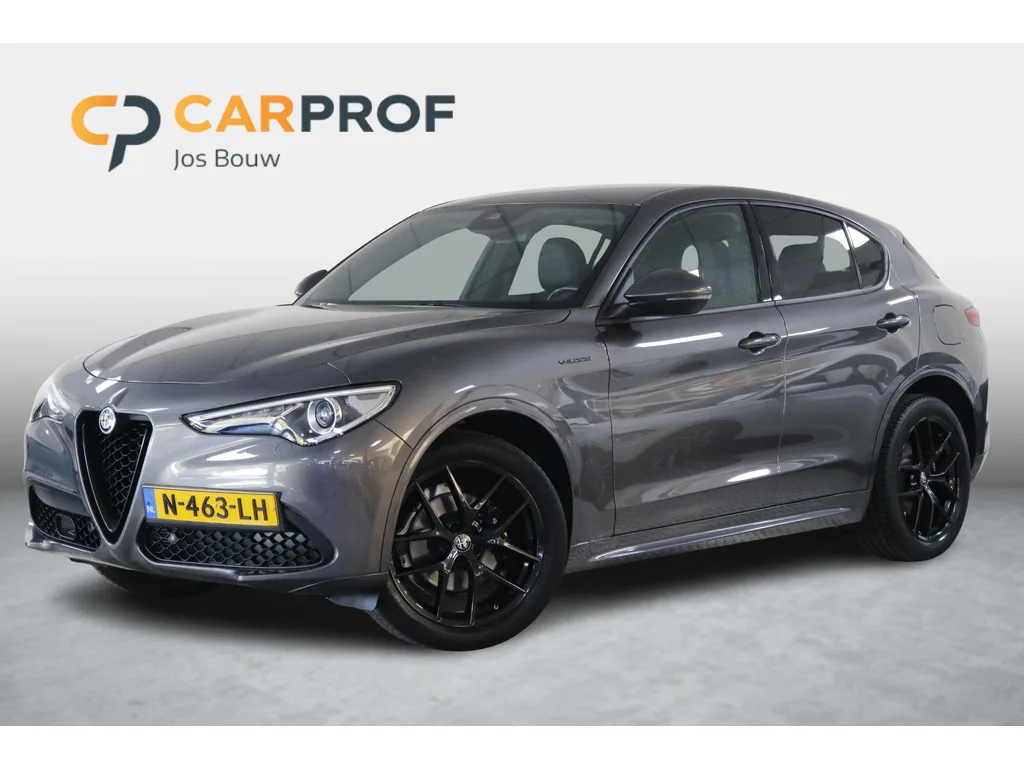 Alfa Romeo Stelvio (2021) — foto 1