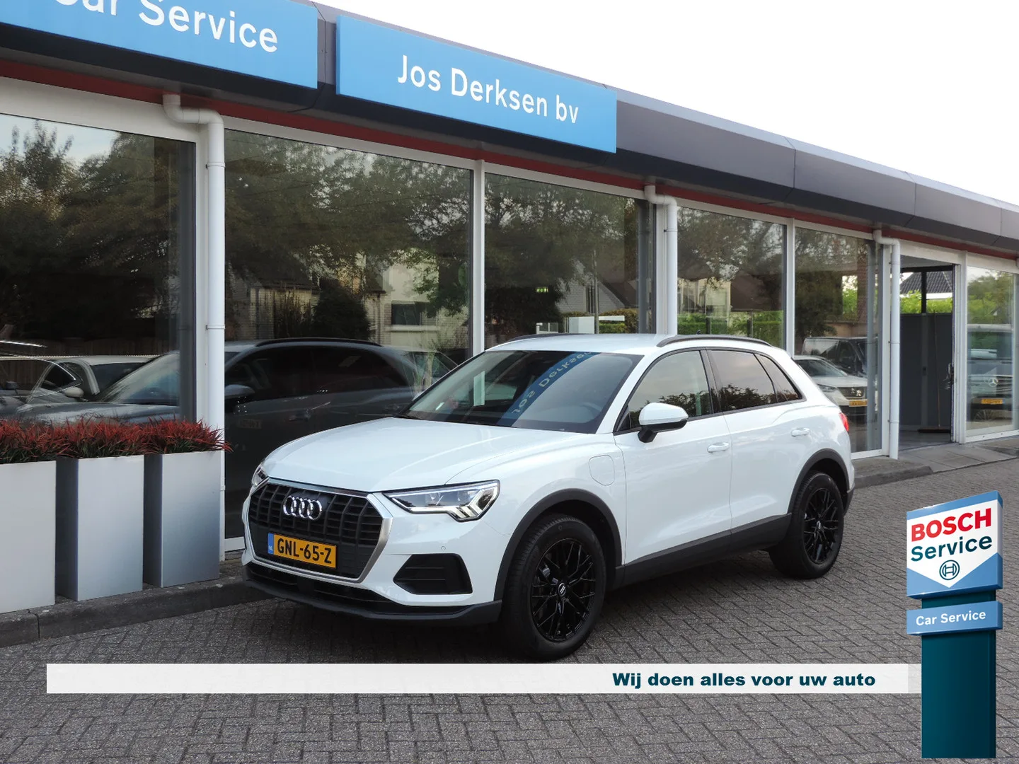 Audi Q3 (2021) — foto 1