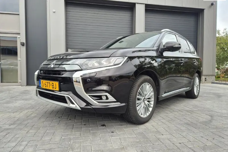 Mitsubishi Outlander (2019)