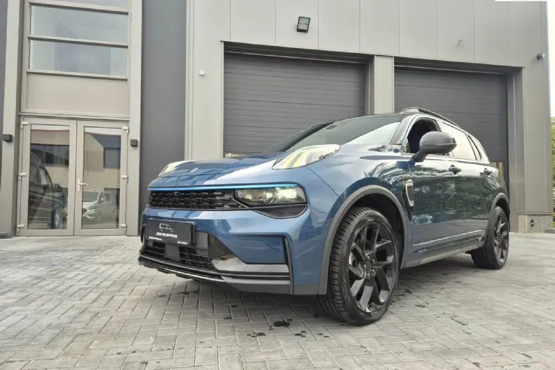 Lynk & Co 01 (2023)