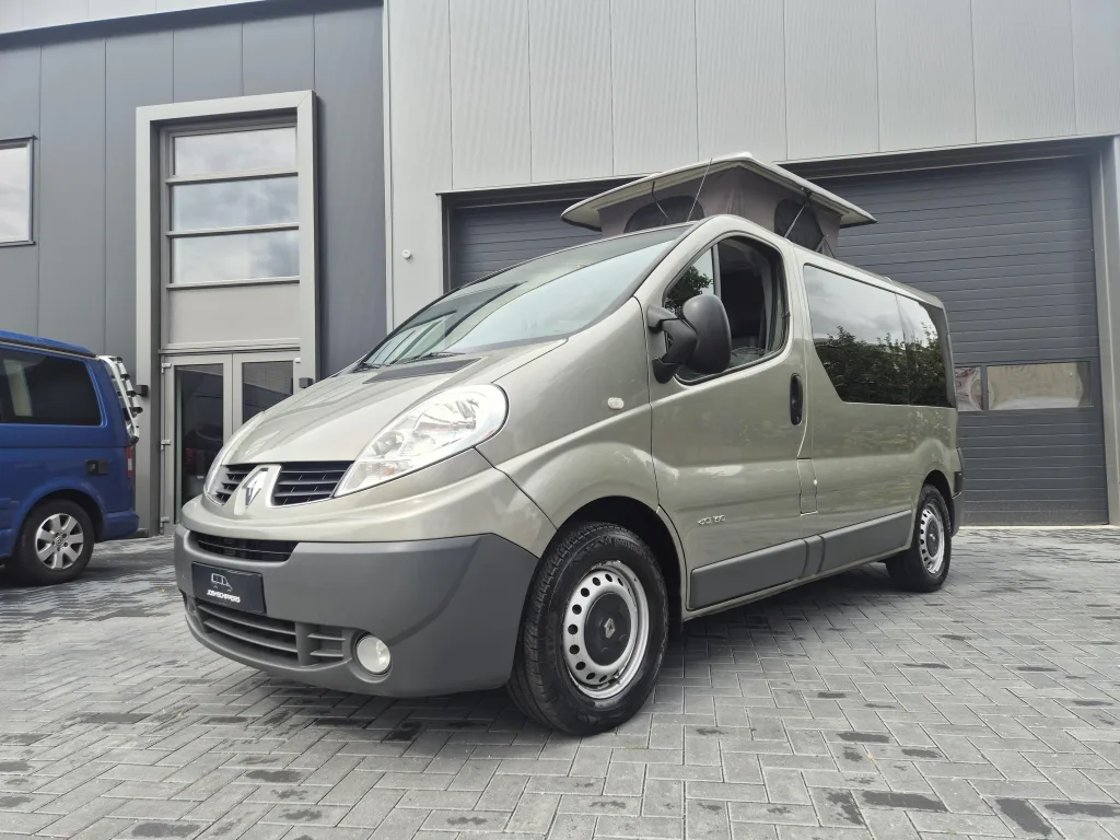 Renault Trafic (2009) — foto 1