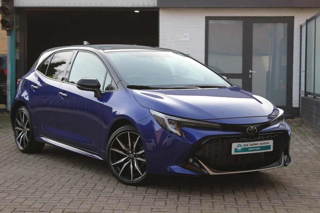 Toyota Corolla (2024) — foto 1
