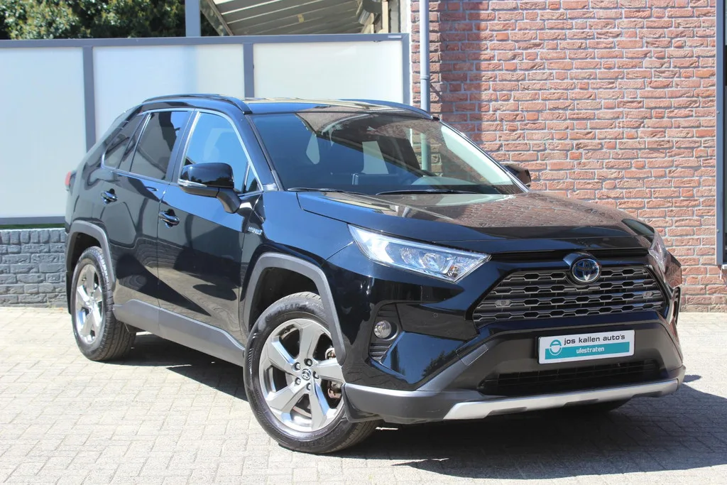 Toyota RAV4 (2021) — foto 1