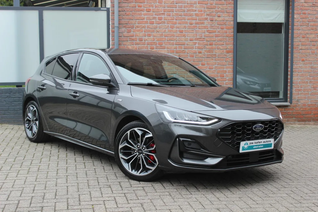 Ford Focus (2023) — foto 1