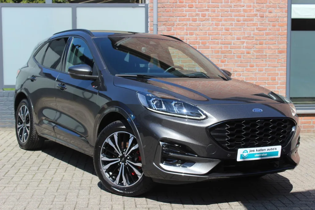 Ford Kuga (2021) — foto 1