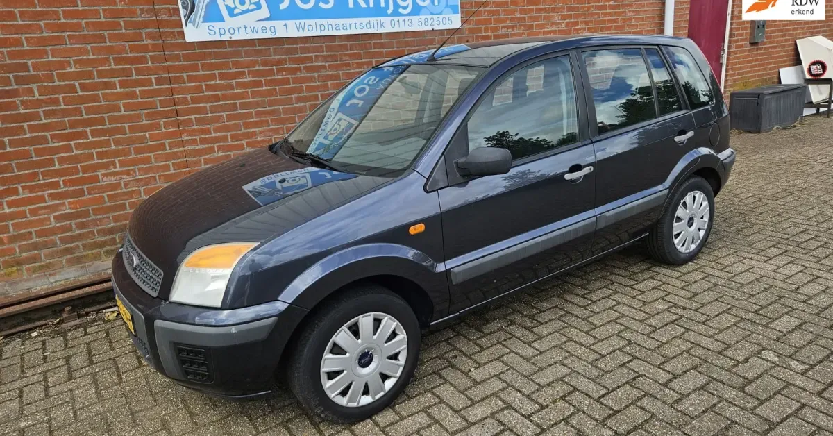 Ford Fusion (2006) — foto 1