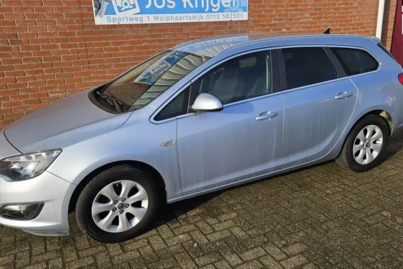 Opel Astra (2016)
