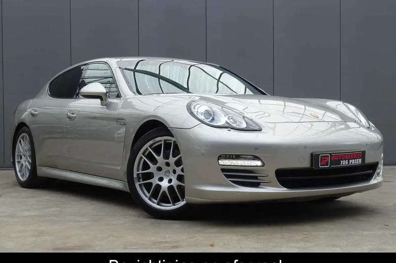 Porsche Panamera (2010)