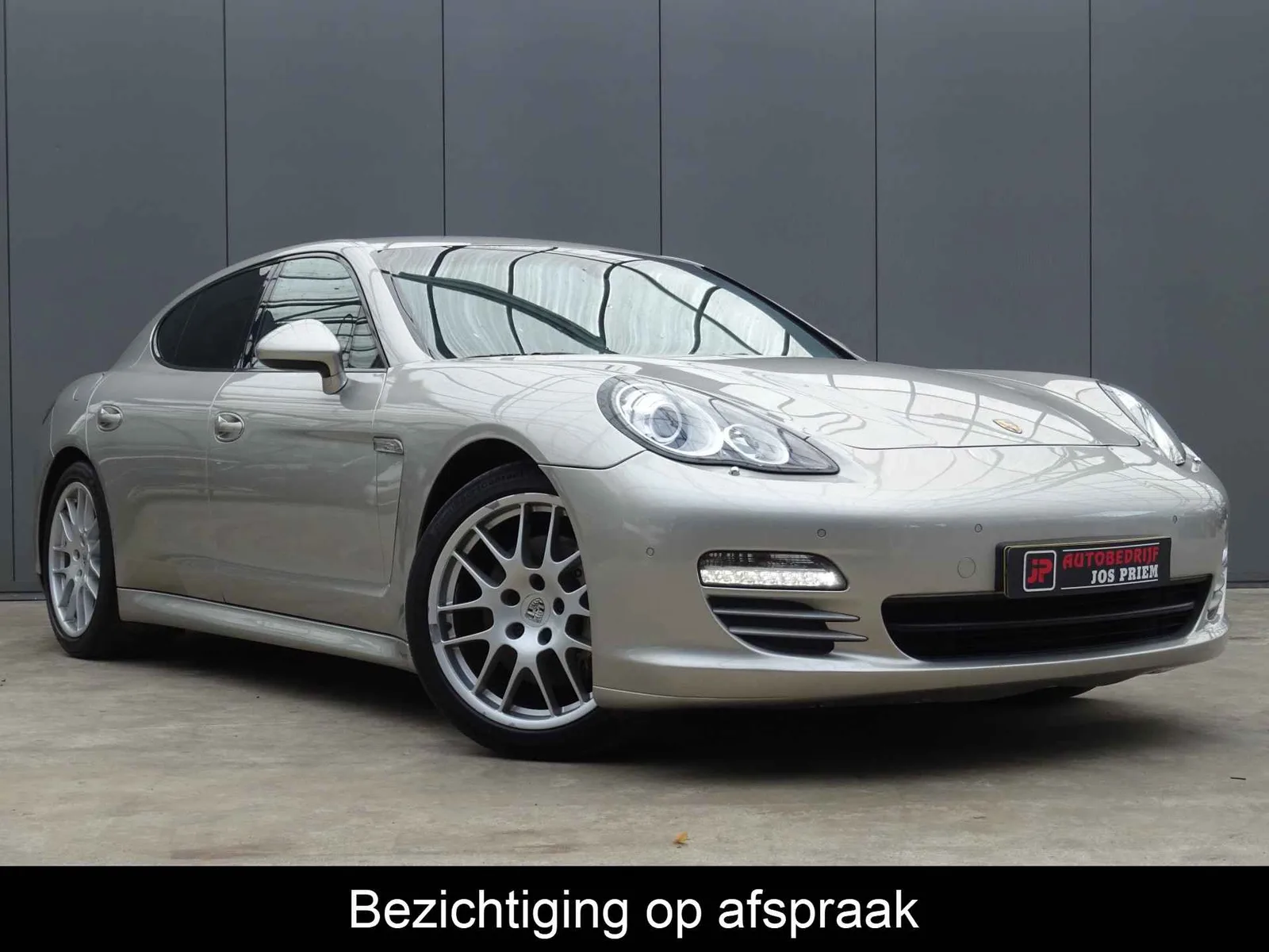 Porsche Panamera (2010) — foto 1