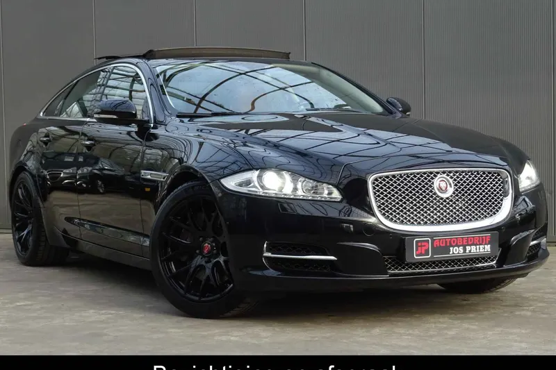 Jaguar XJ (2015)