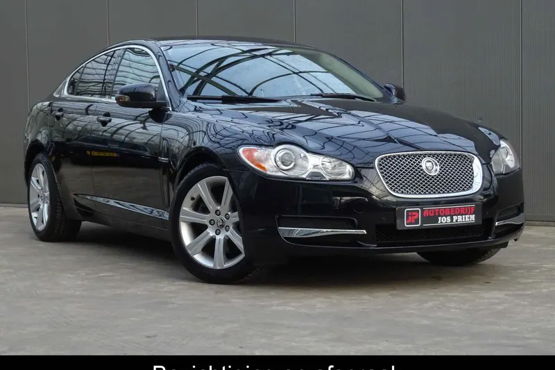 Jaguar XF (2008)