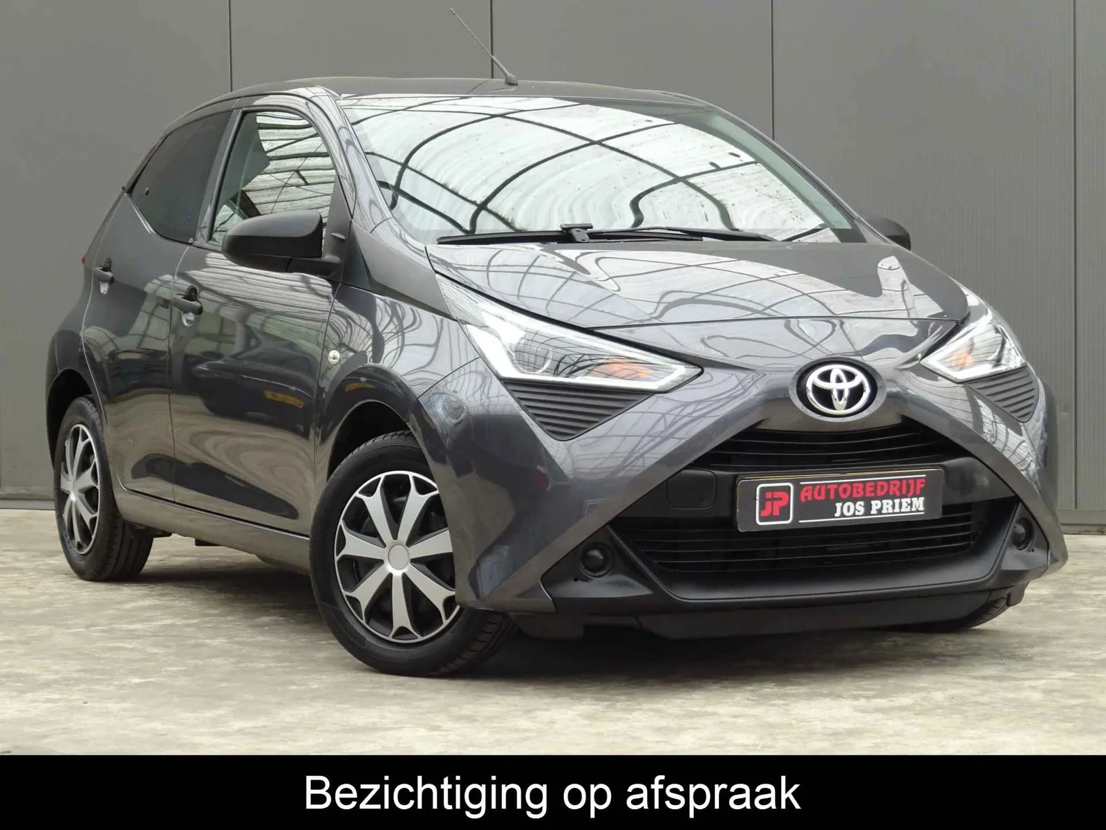 Toyota Aygo (2022) — foto 1