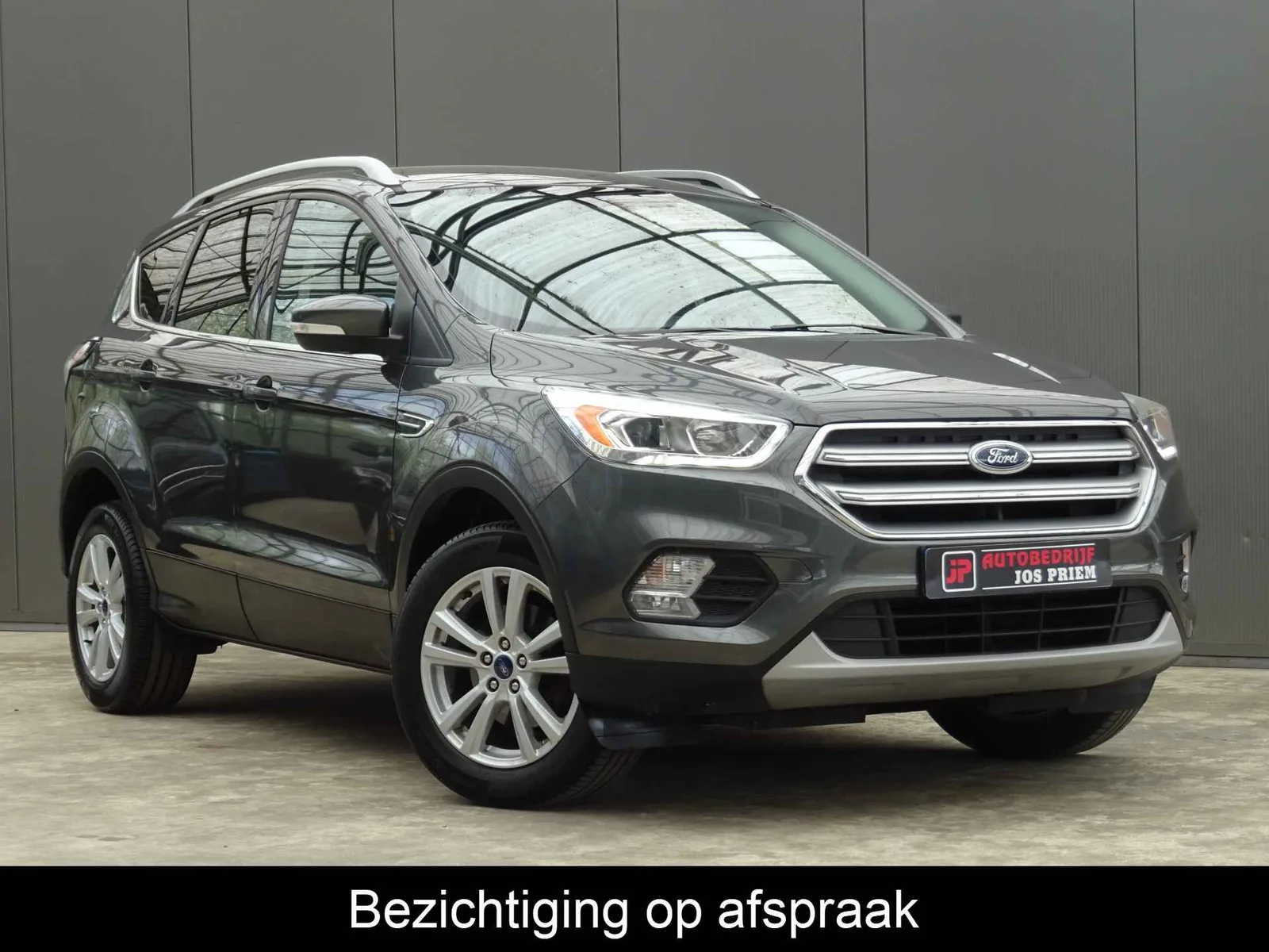 Ford Kuga (2017) — foto 1