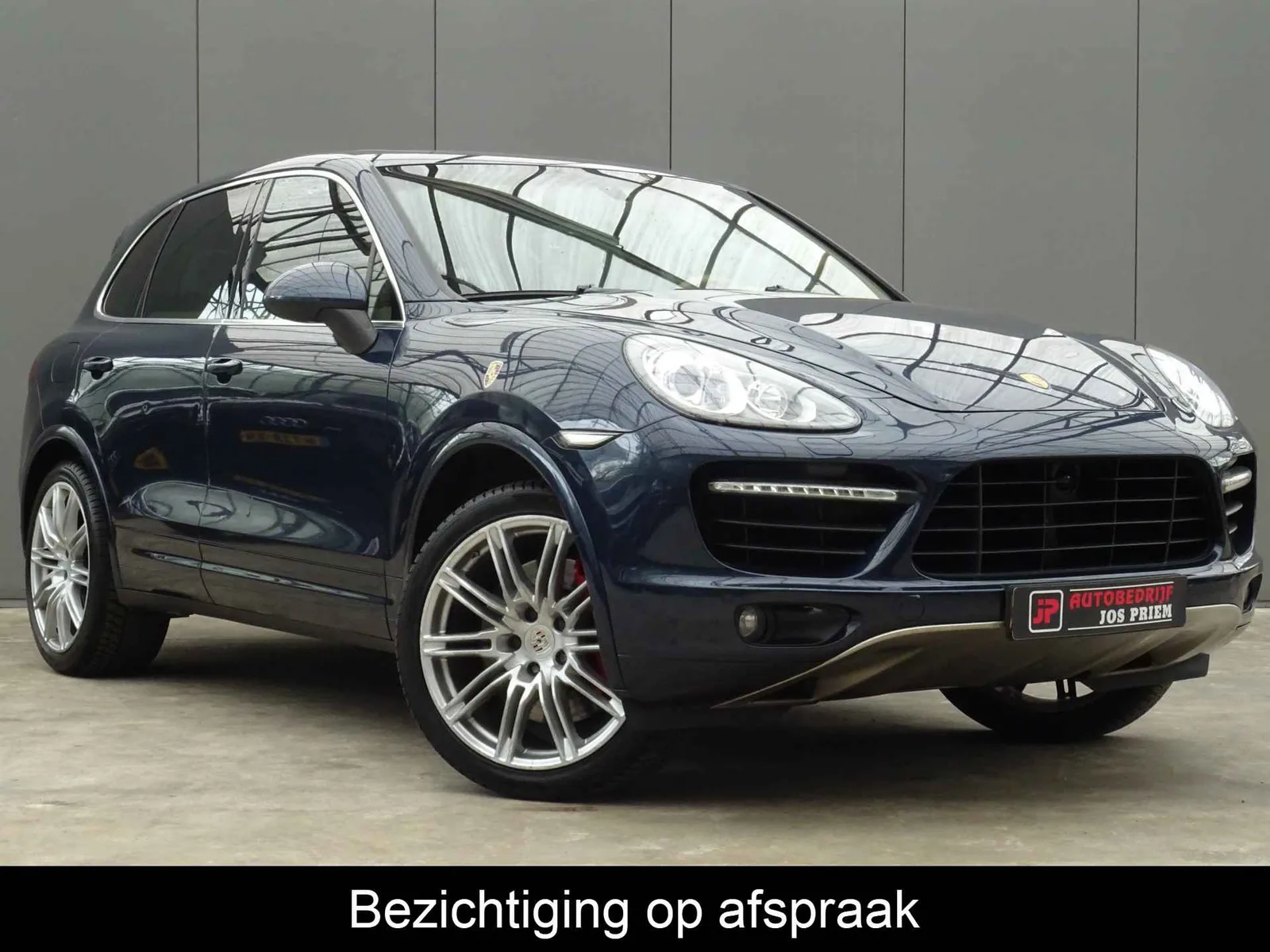 Porsche Cayenne (2011) — foto 1