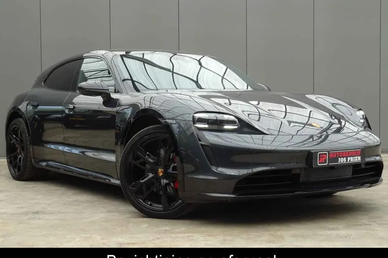 Porsche Taycan (2021)