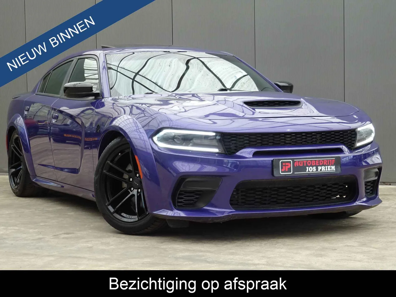 Dodge Charger (2016) — foto 1