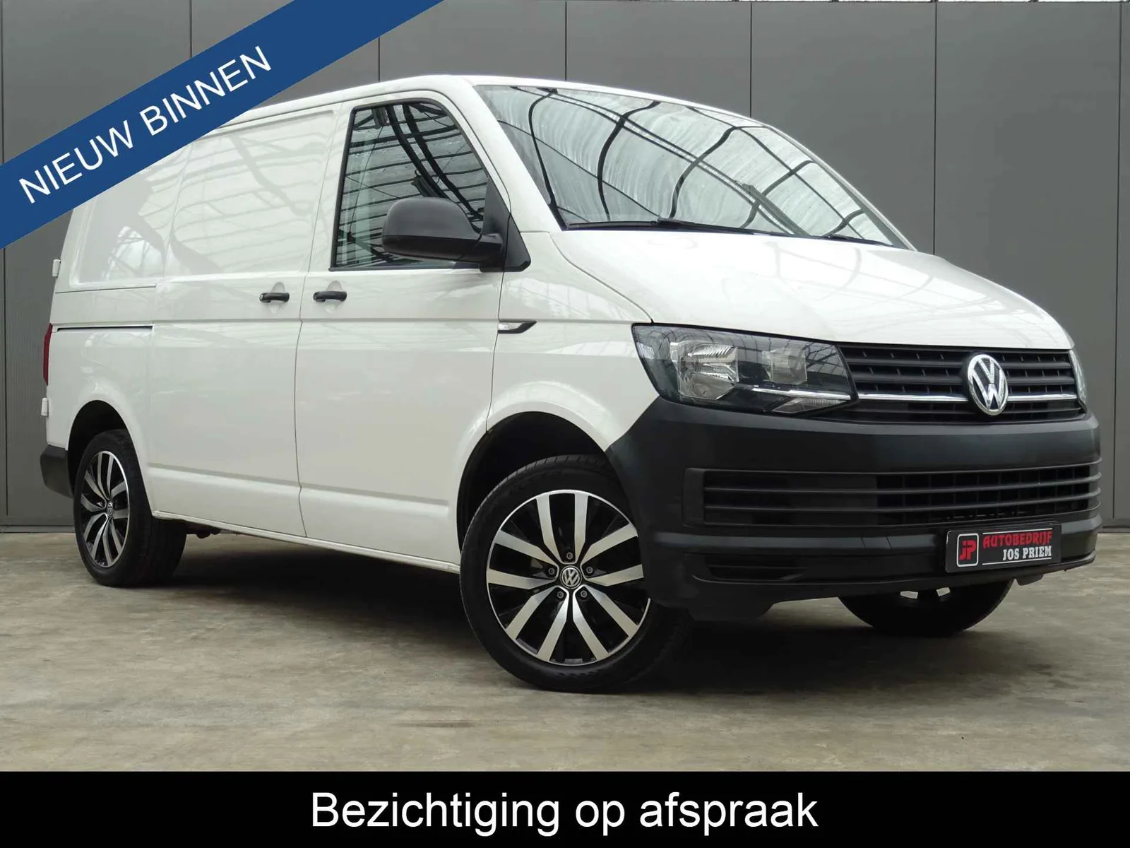 Volkswagen Transporter (2017) — foto 1