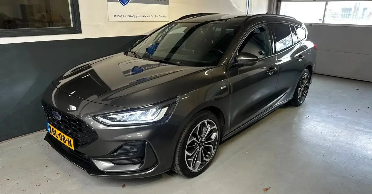Ford Focus (2023) — foto 1