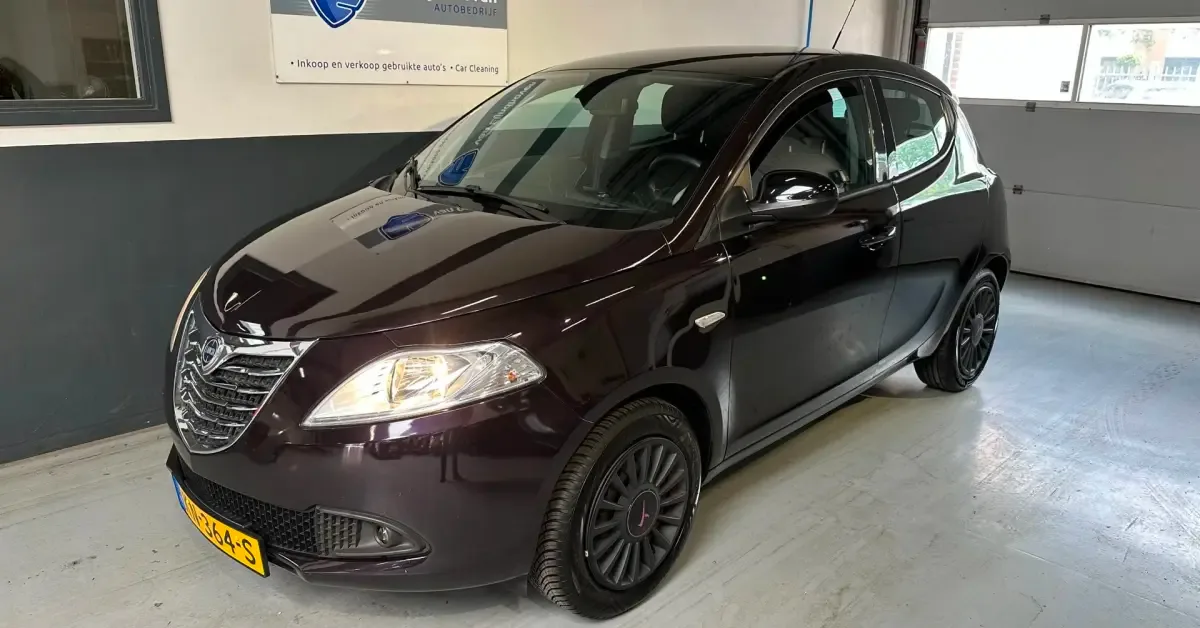 Lancia Ypsilon (2014) — foto 1