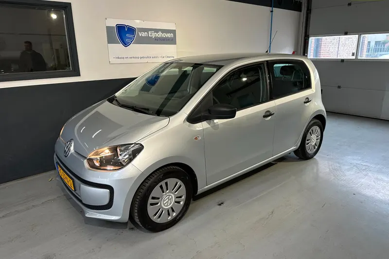 Volkswagen Up! (2013)