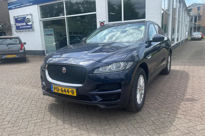 Jaguar F-Pace (2017)