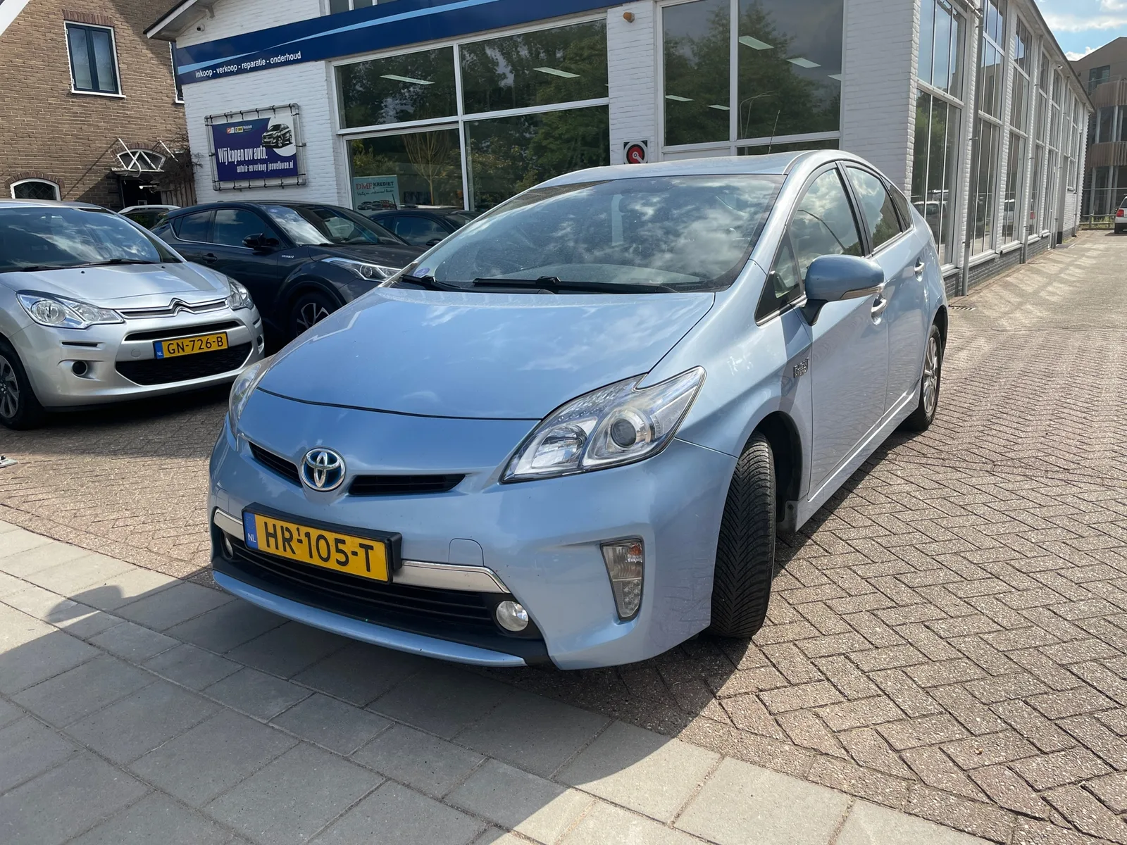 Toyota Prius (2015) — foto 1