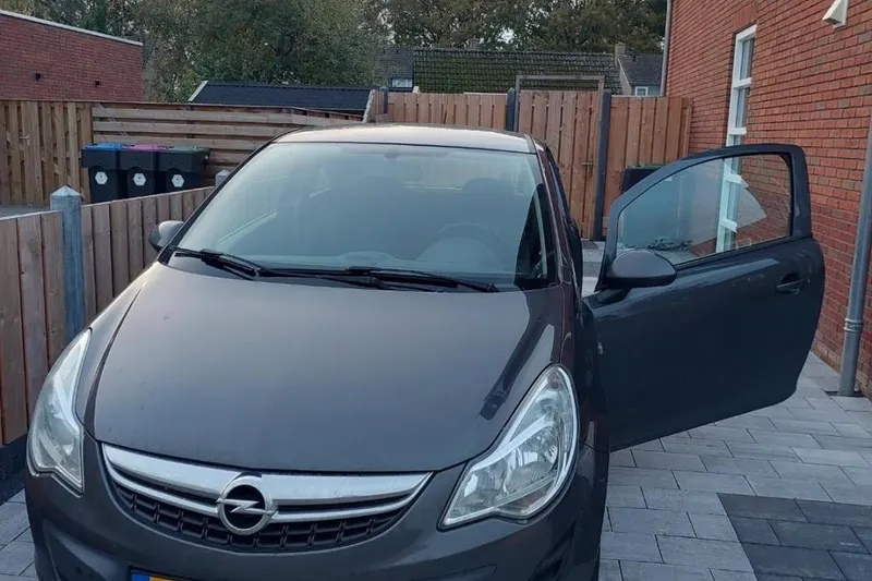 Opel Corsa (2011)