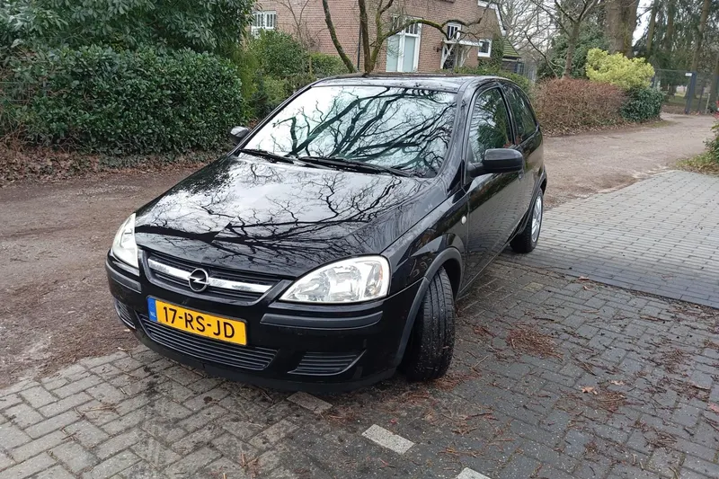 Opel Corsa (2005)