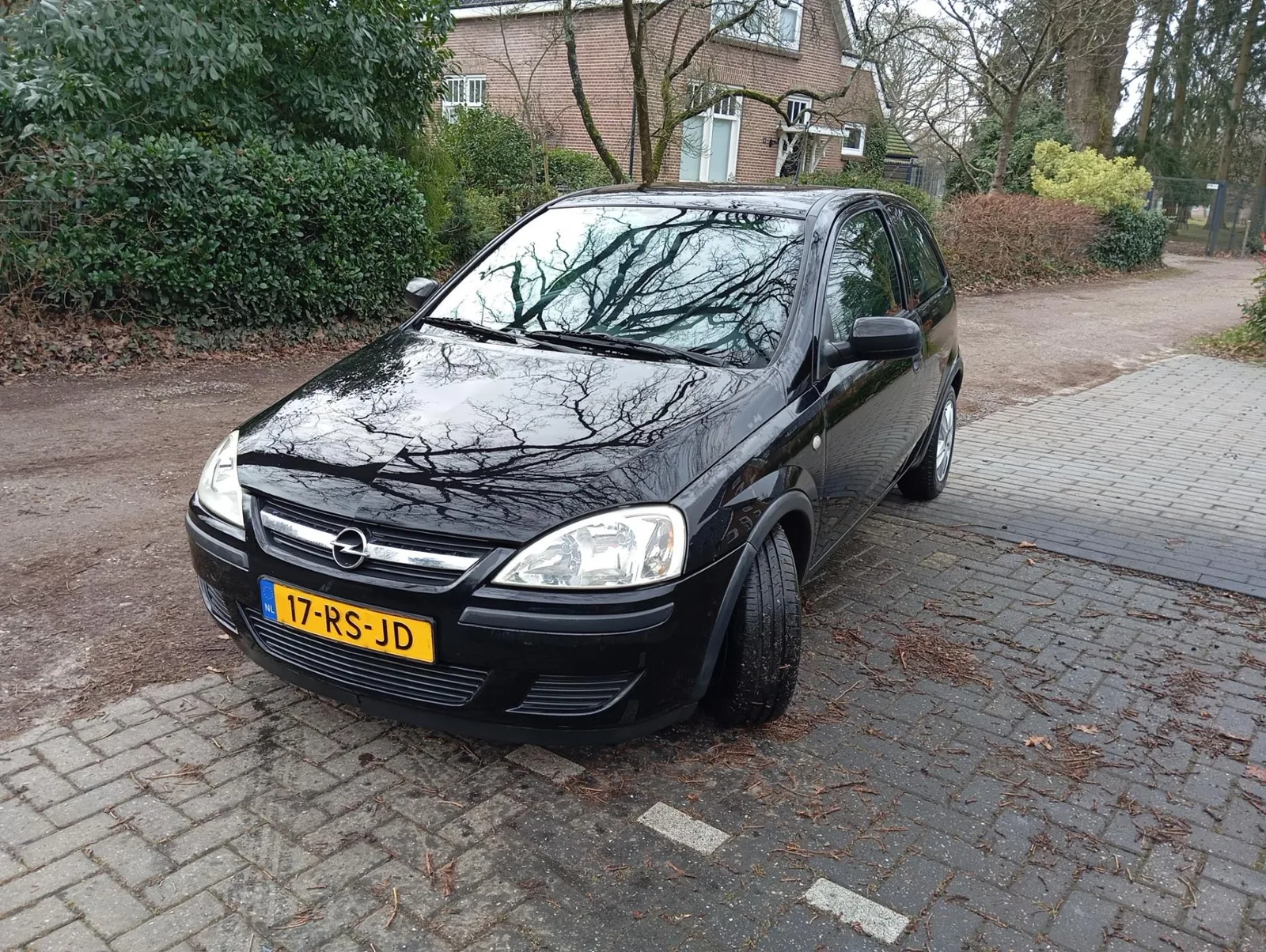 Opel Corsa (2005) — foto 1