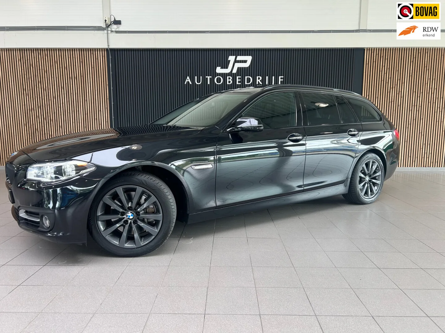 BMW 5-Serie (2015) — foto 1