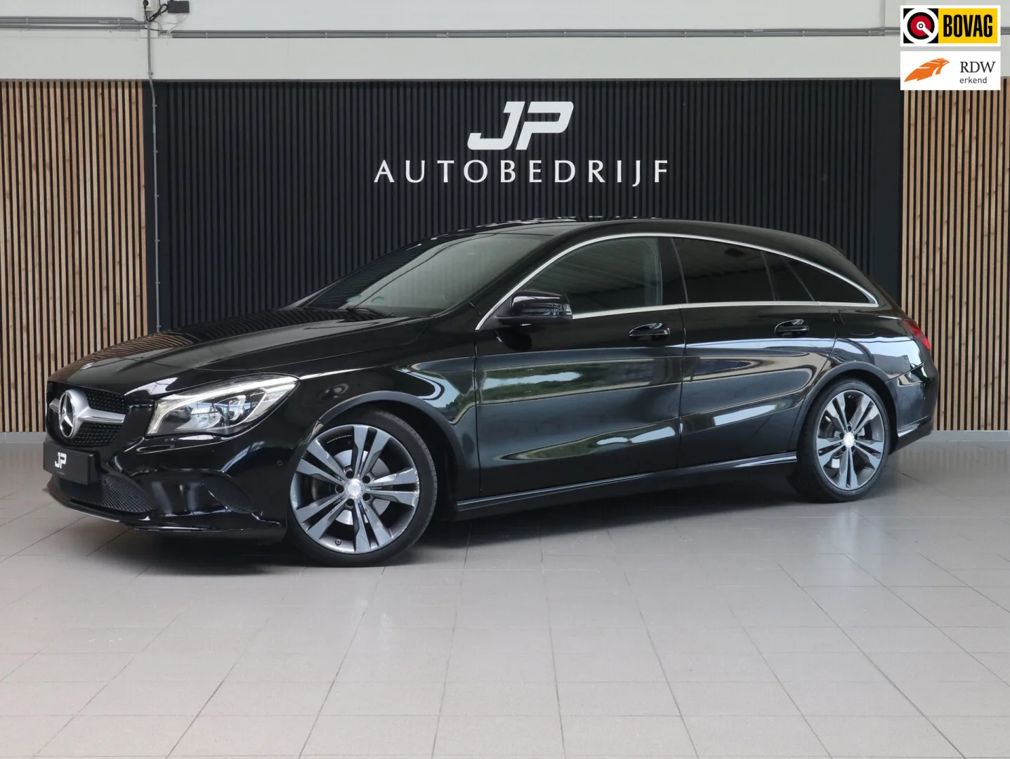 Mercedes-Benz CLA-Klasse (2017) — foto 1