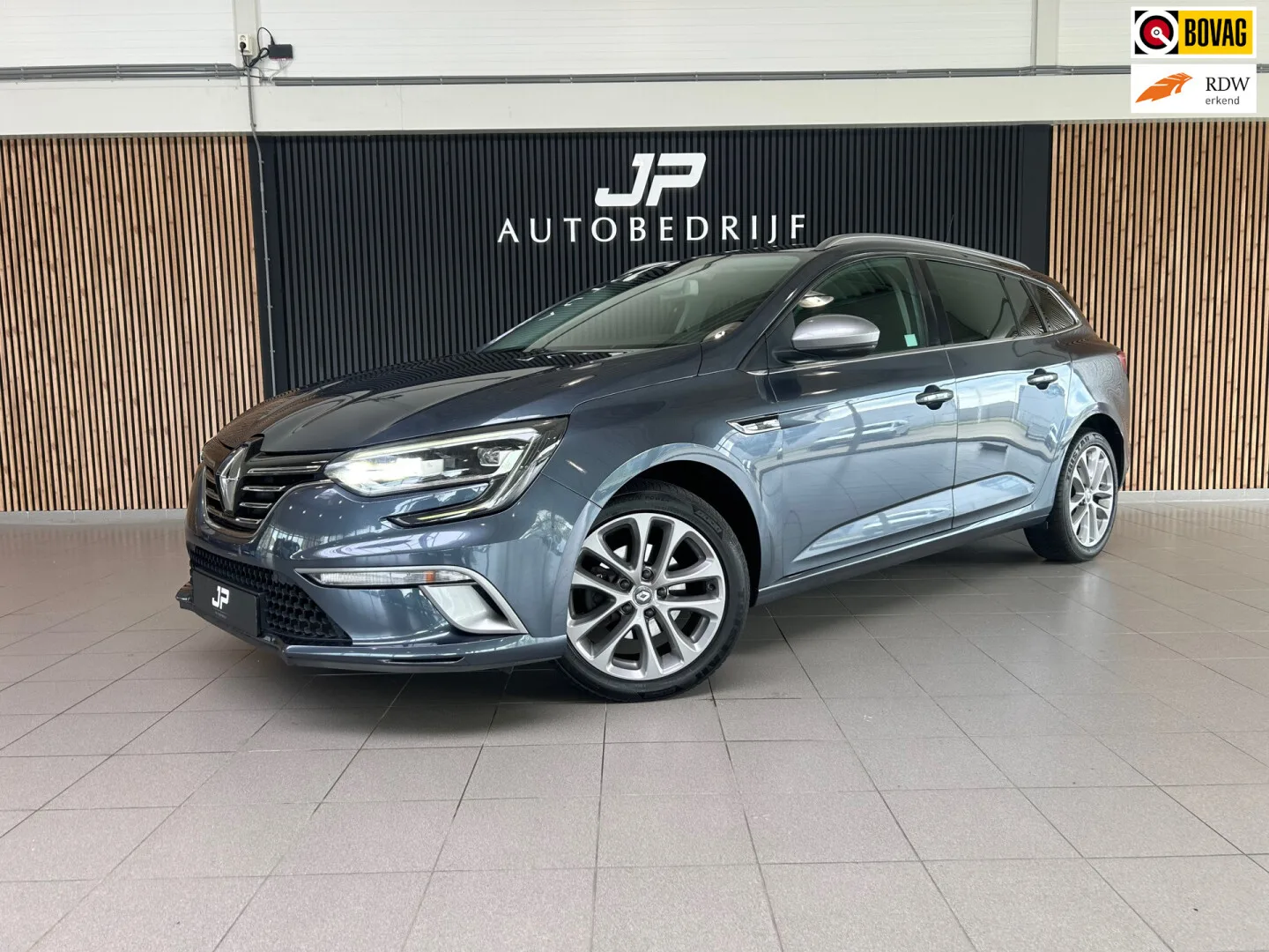 Renault Mégane (2017) — foto 1