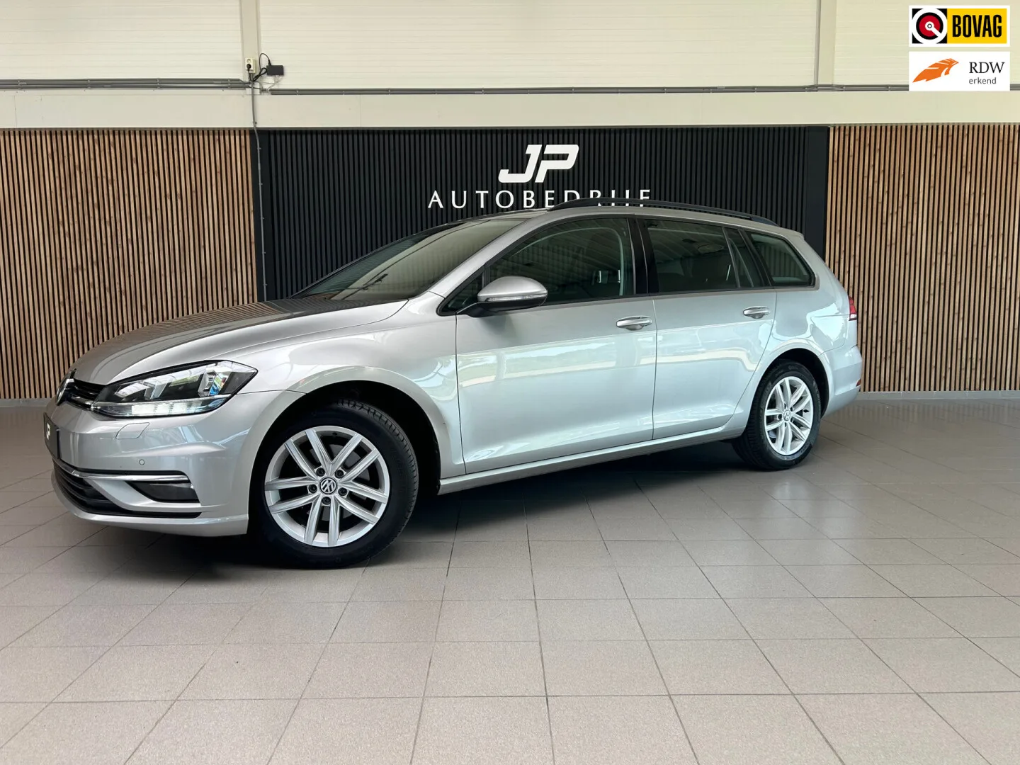 Volkswagen Golf (2017) — foto 1