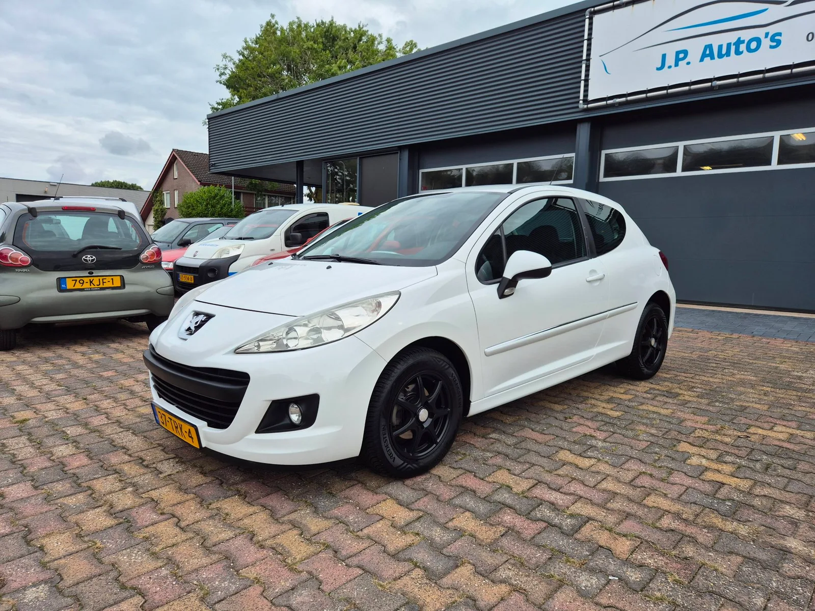 Peugeot 207 (2012) — foto 1