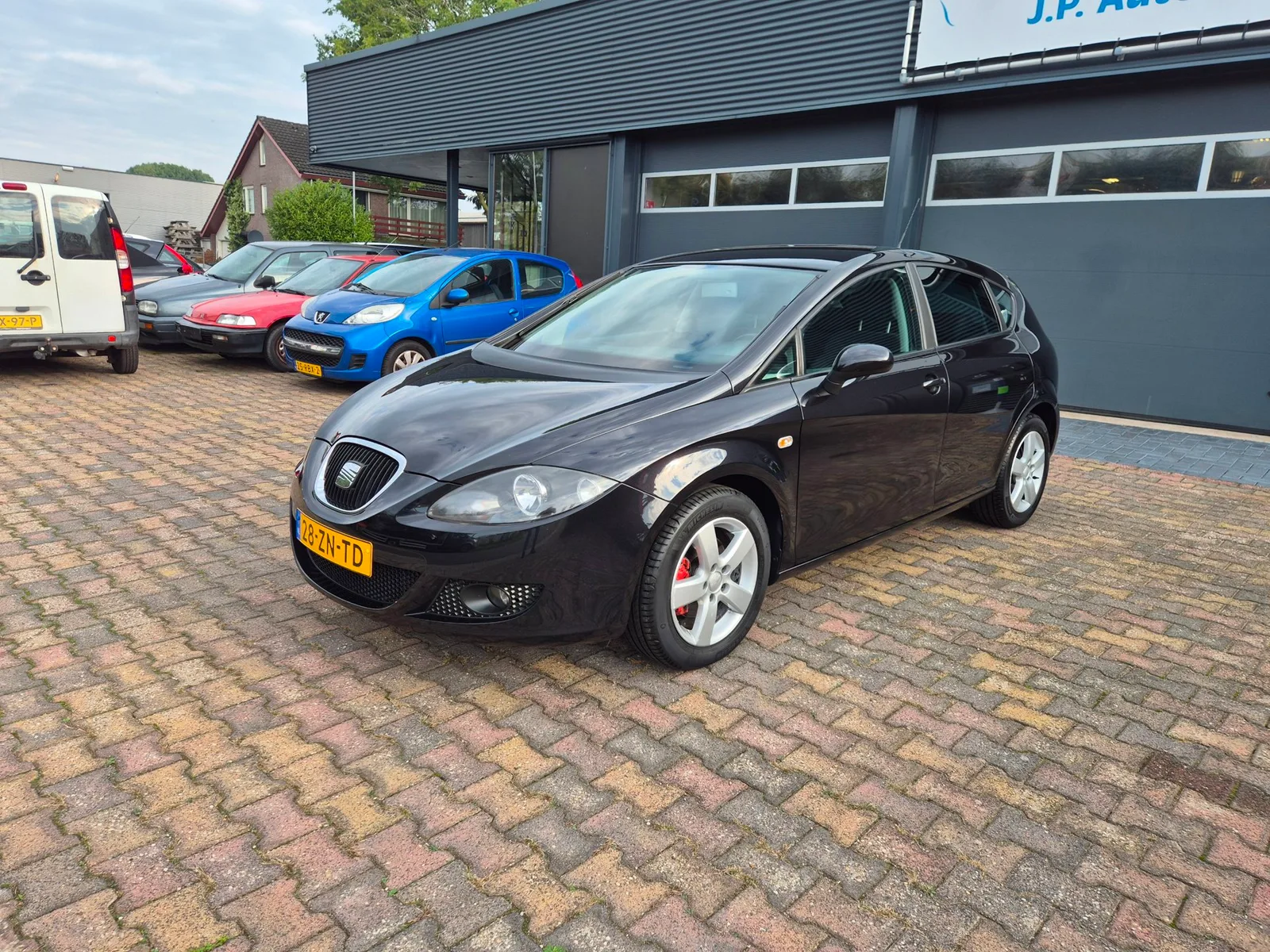 SEAT Leon (2008) — foto 1
