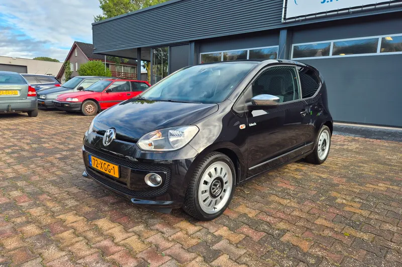 Volkswagen Up! (2012)