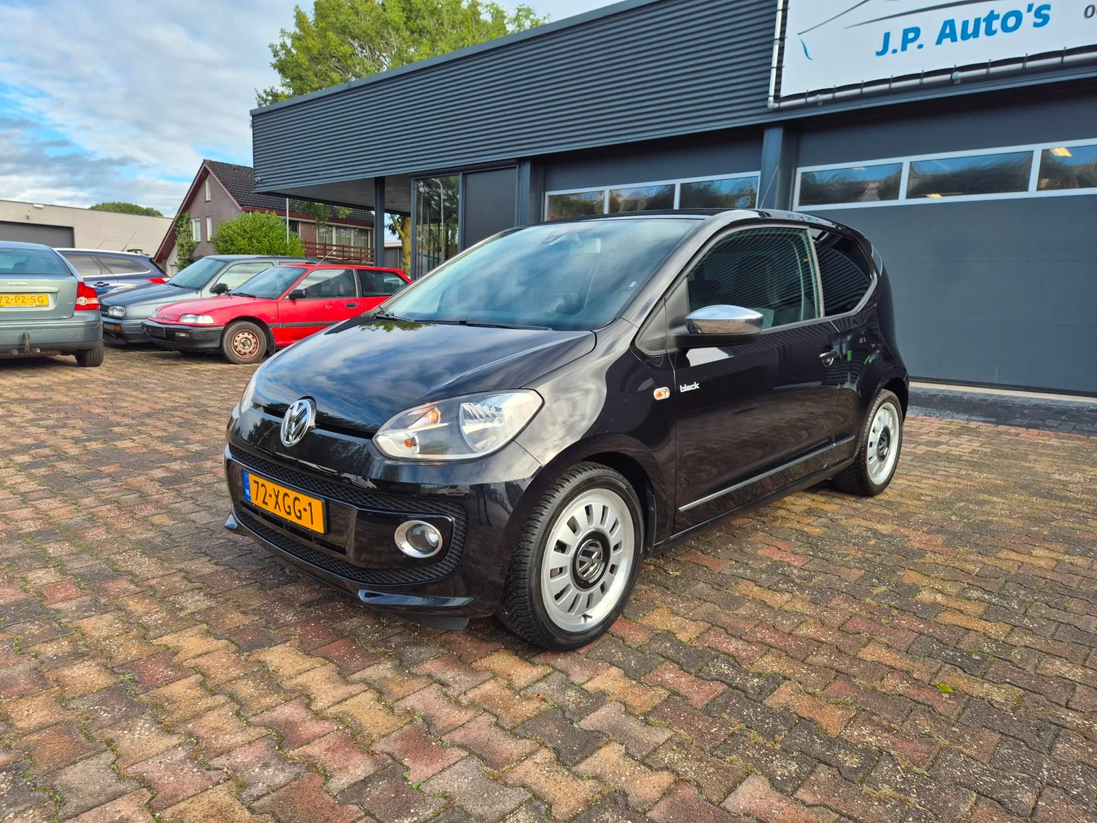 Volkswagen Up! (2012) — foto 1