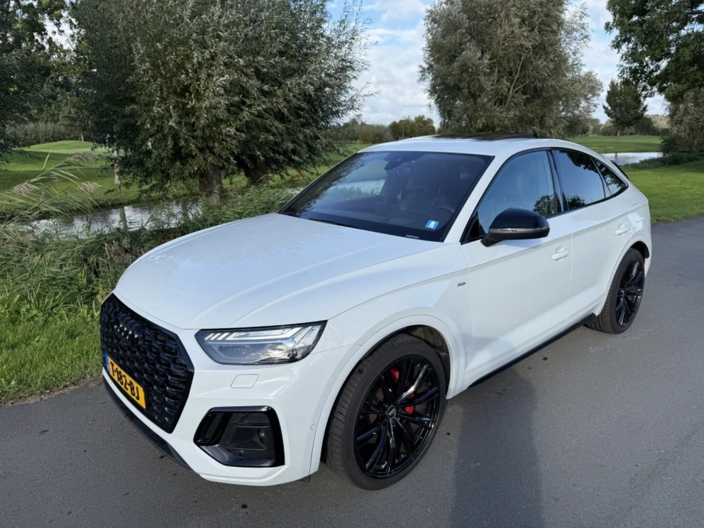 Audi Q5 Sportback (2021) — foto 1