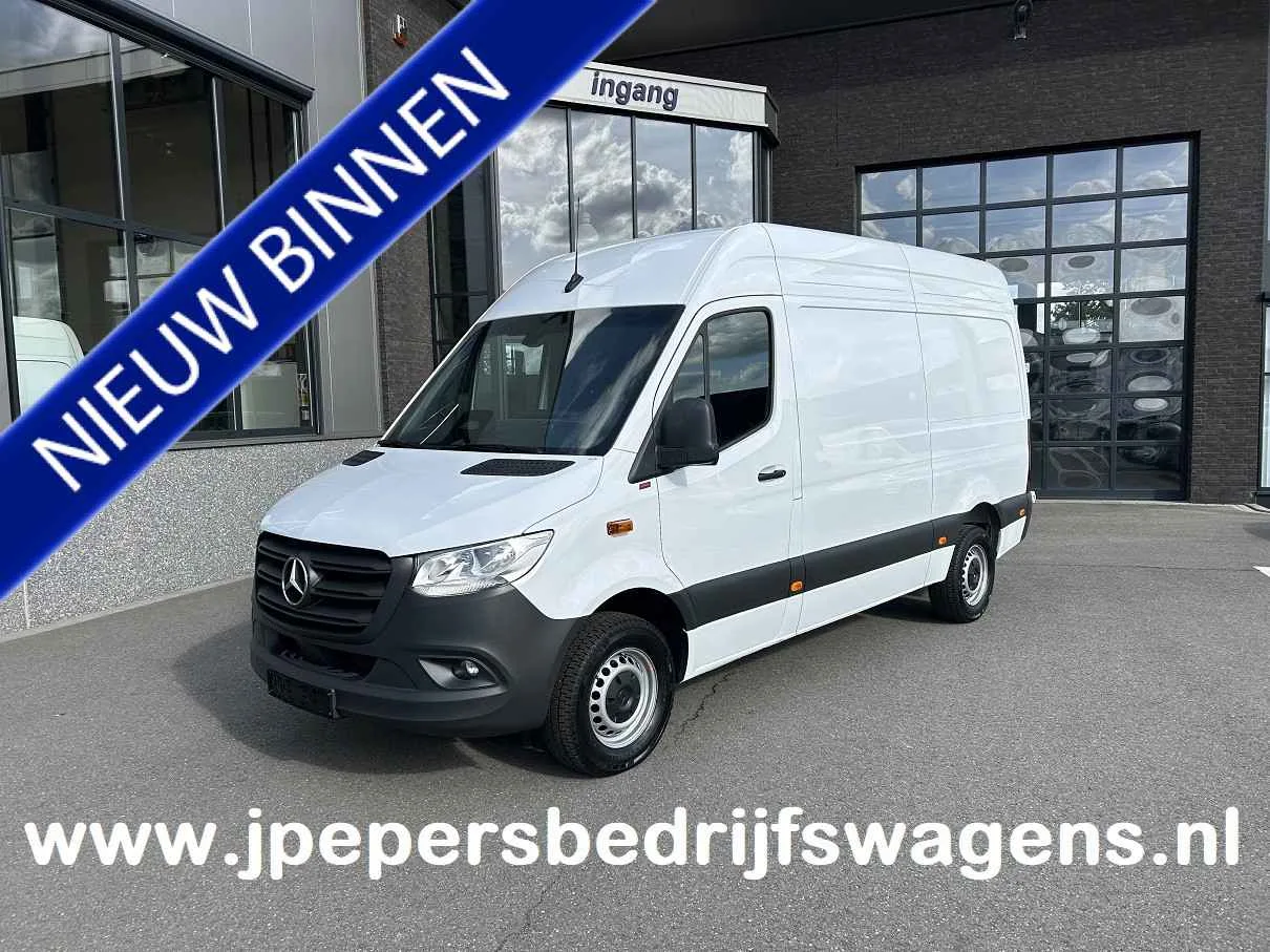 Mercedes-Benz Sprinter (2024) — foto 1