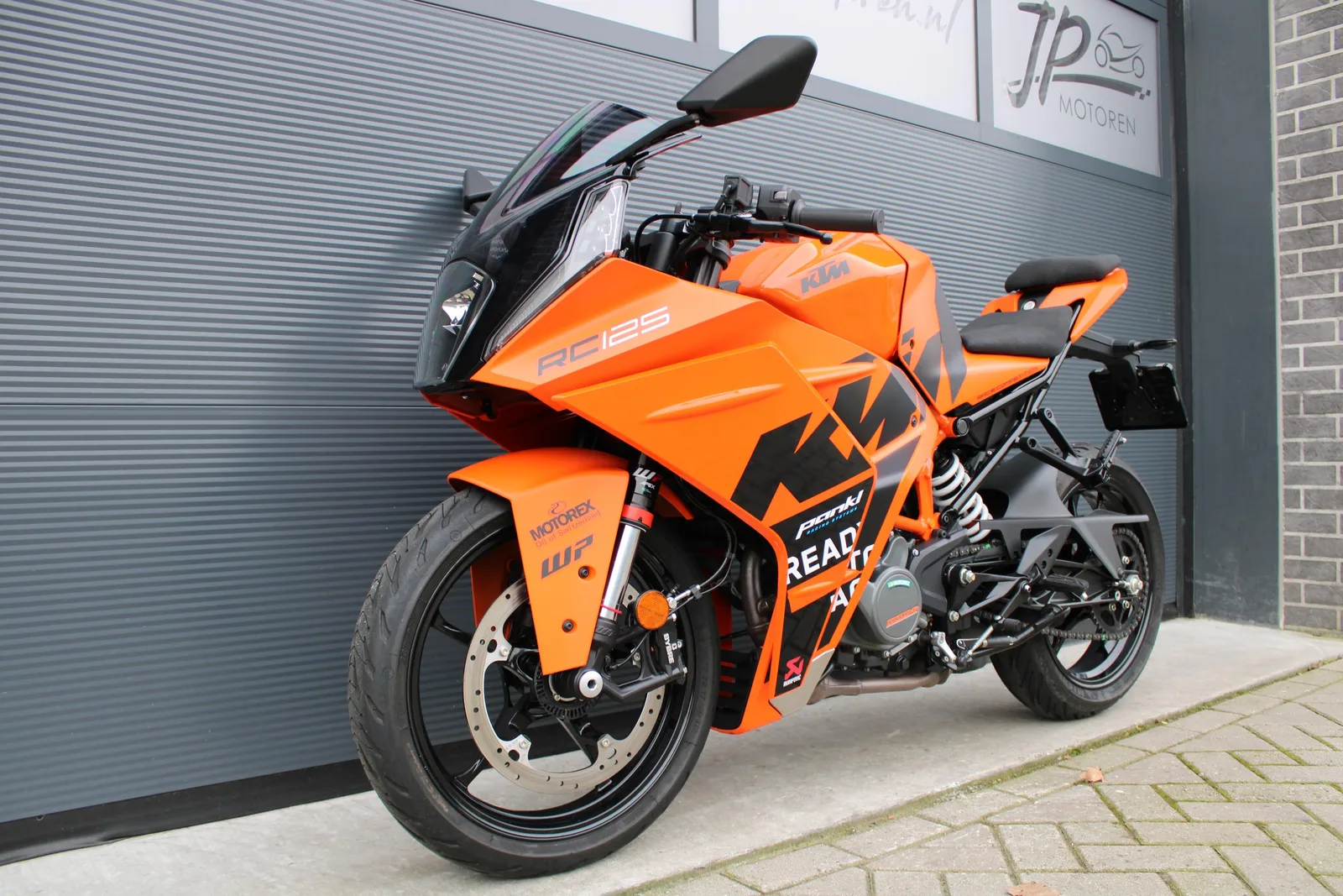 KTM RC 125 (2024) — foto 1