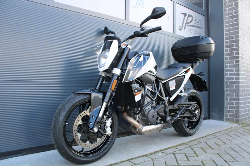 KTM 690 Duke (2017)